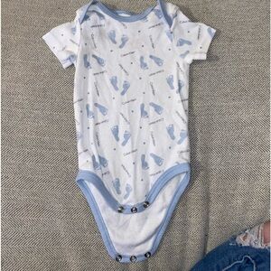 Calvin Klein 0-3M blue and white bodysuit